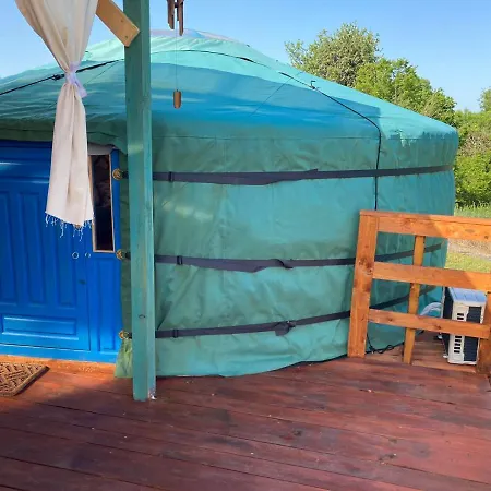 Apartment Yurt Mongulai Lozenetz *