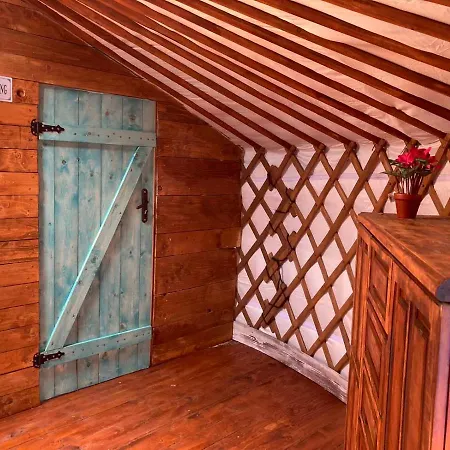 شقة Yurt Mongulai Lozenetz