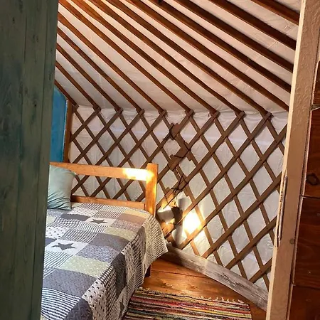 شقة Yurt Mongulai Lozenetz